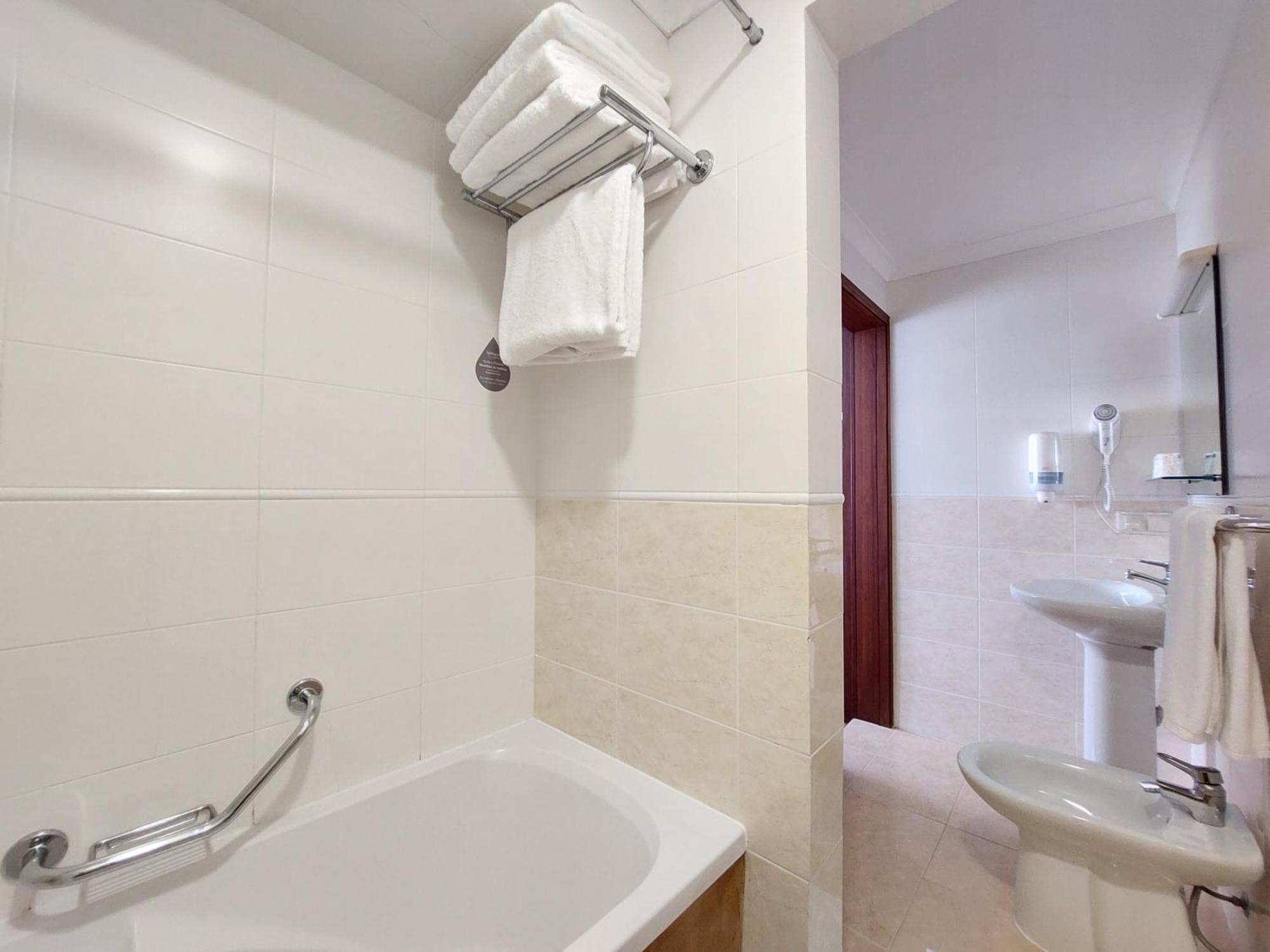 Hotel Santiago Ílhavo Quarto foto